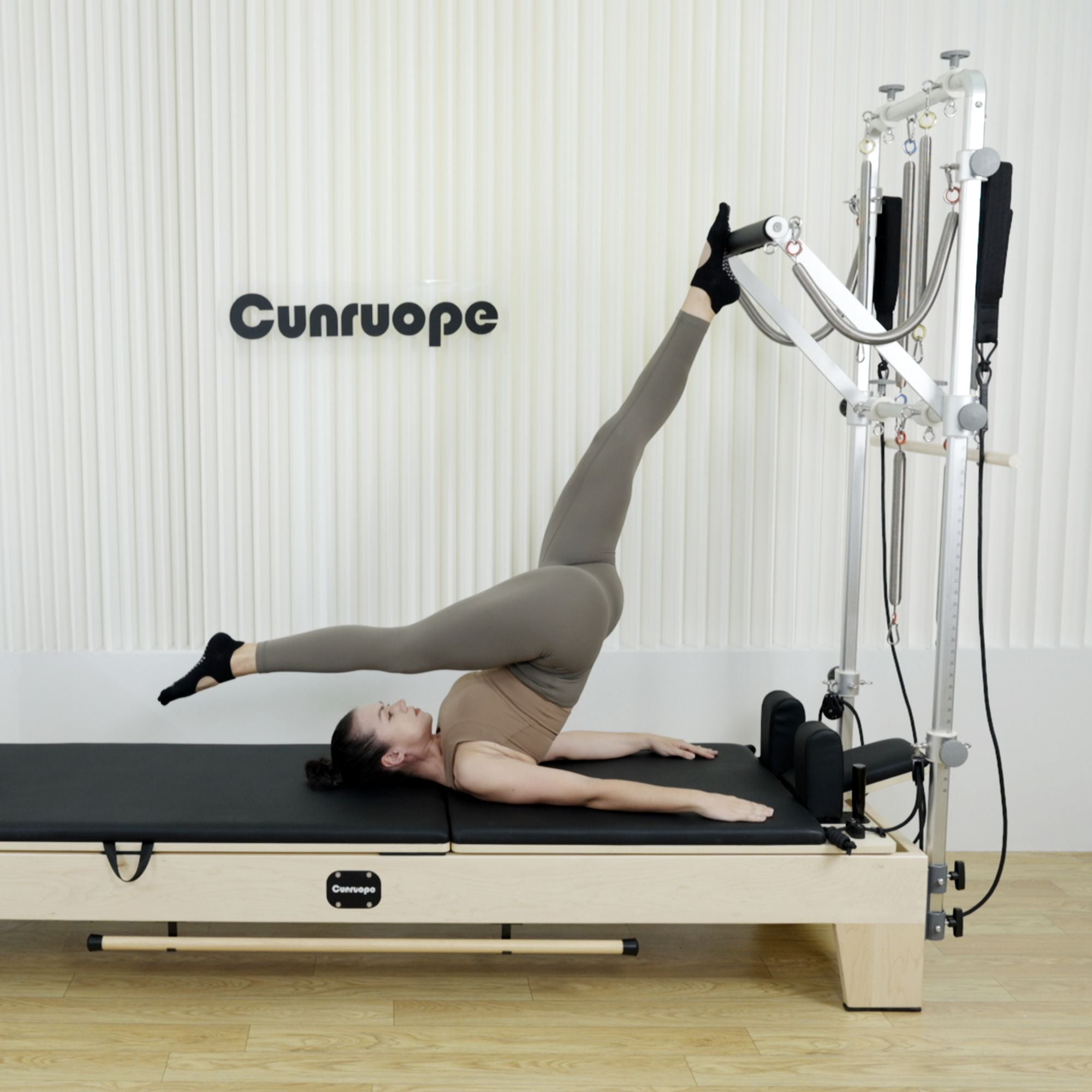 M2 Reformer With Tower and Mat